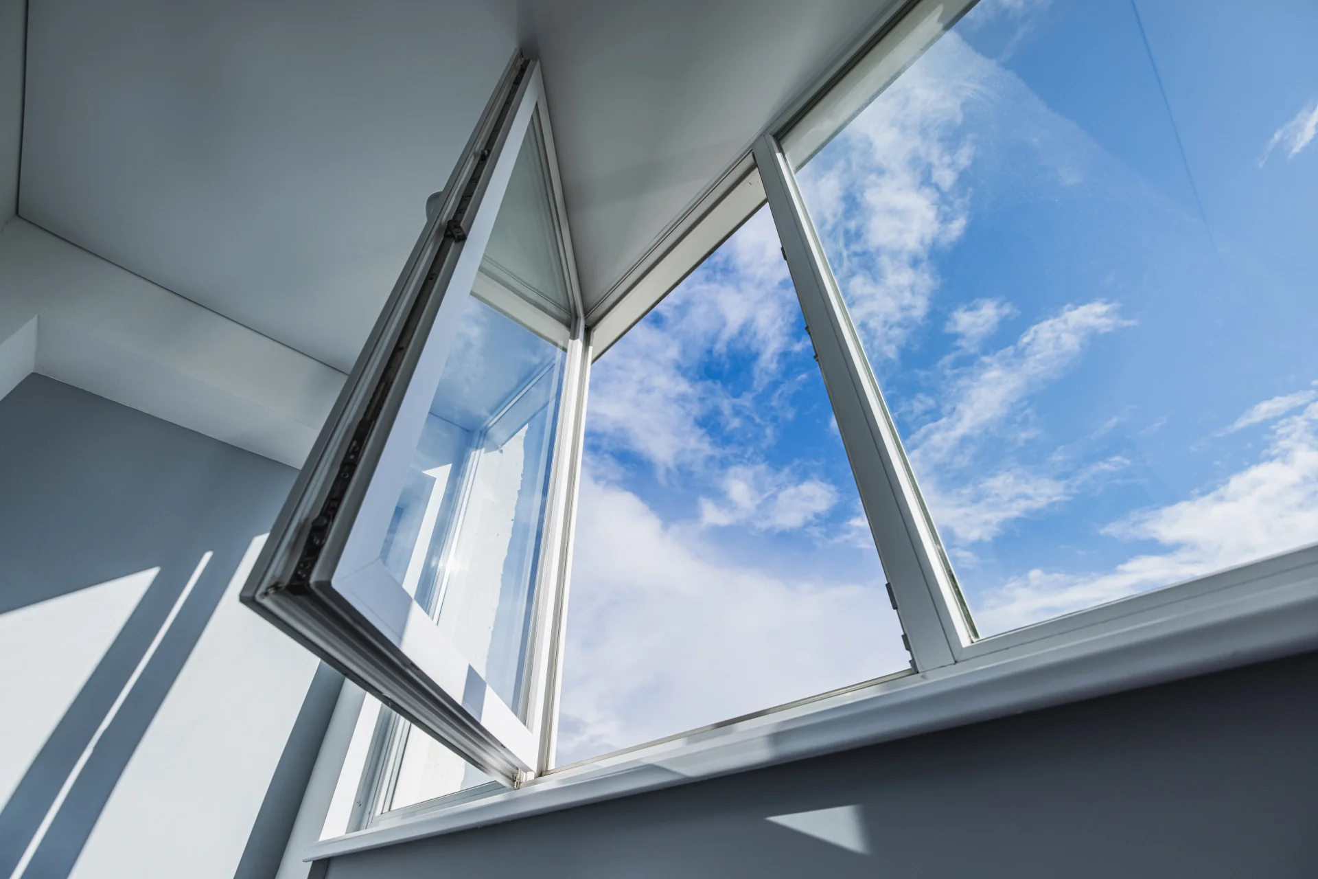 VLX 80 Casement Window in Austin, TX | Westlight Windows Austin - detail 1