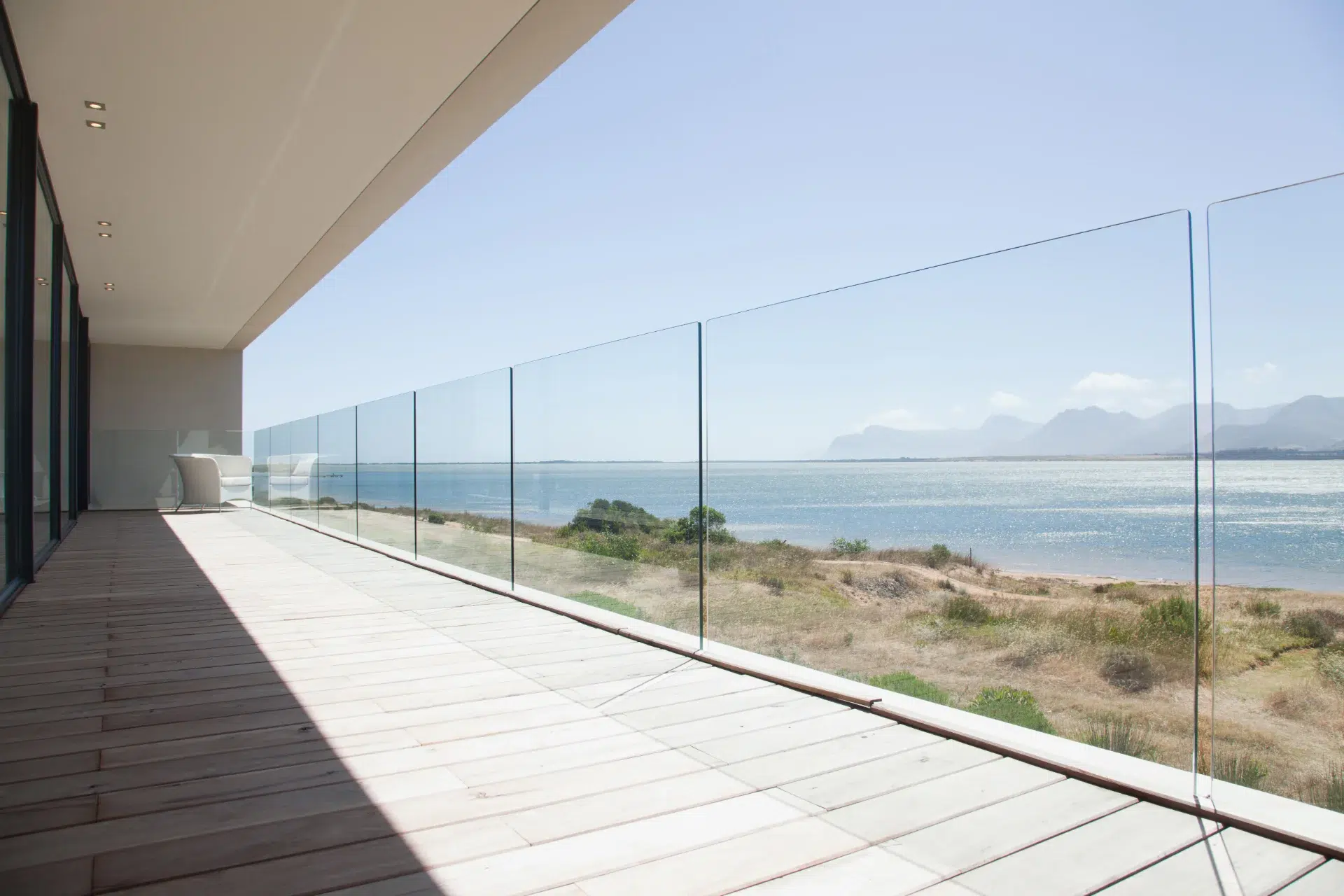 VLX 120 Glass Railing System in Austin, TX | Westlight Windows Austin - detail 1
